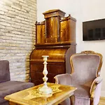 4Br , 3Bhr With Ac At The Opera