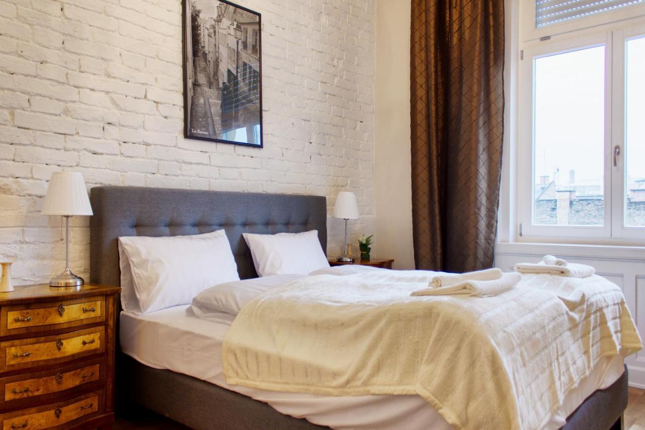 4br , 3bhr With Ac At The Opera Apartment Budapest