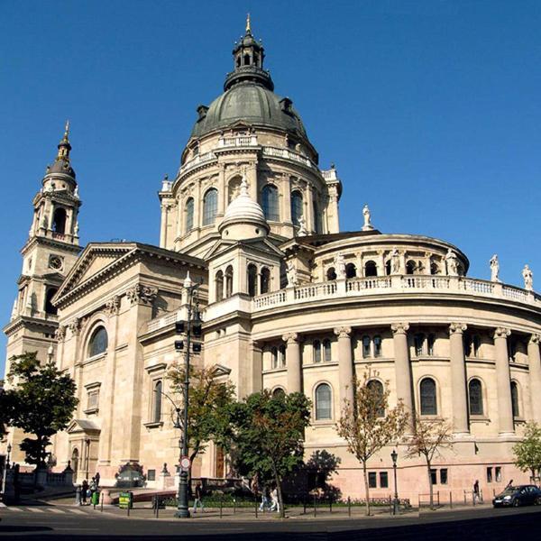 Appartement 4br , 3bhr With Ac At The Opera Budapest